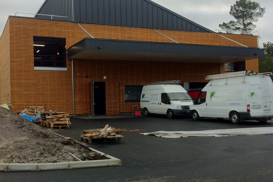Isolation d'une façade d'extérieure réalisation en bois